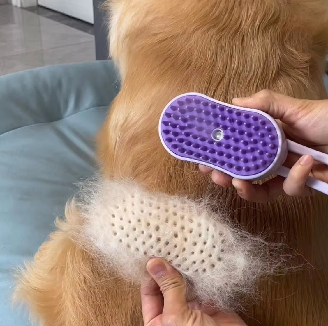 Electric Pet Spray Comb – Hair Removal & Anti-Static Grooming Brush for Cats & Dogs - One-Touch Spray Function | De-Shedding, Cleaning & Massaging Comb for Pets